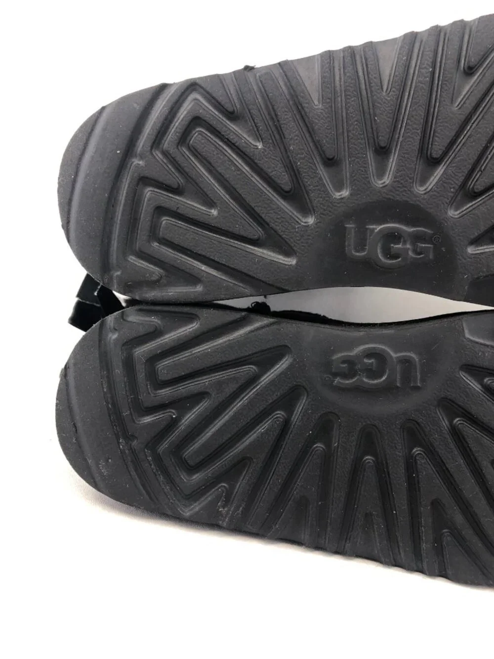 UGG Bailey Bow II Sheepskin Winter Boots Kids 3